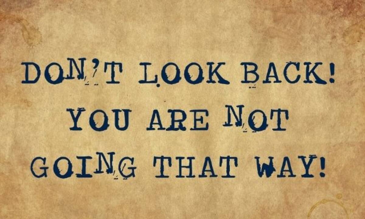 Σήμερα 26/09:  Μην κοιτάς πίσω σου