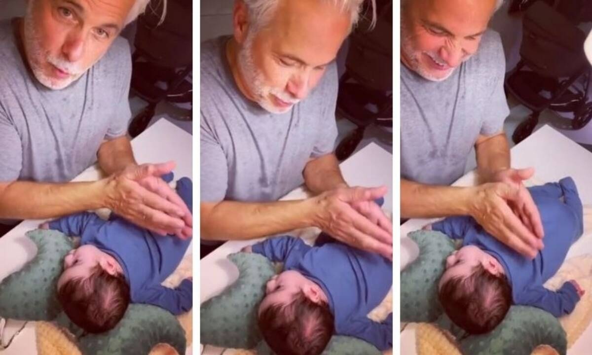 Ο Χάρης Χριστόπουλος κάνει μασάζ στον γιο του - Το βίντεο έγινε ανάρπαστο