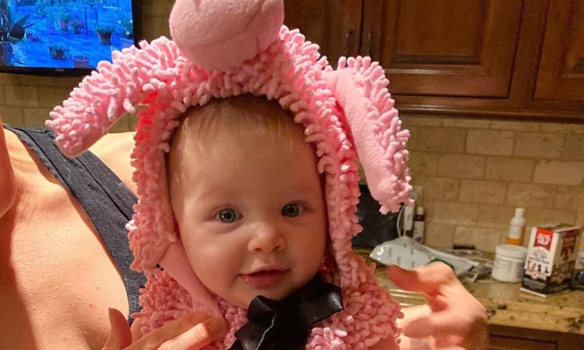 Αυτό το πανέμορφο μωρό είναι κόρη γνωστής ηθοποιού (pics)