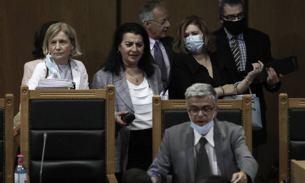 Δίκη Χρυσής Αυγής: Πότε θα συλληφθούν οι καταδικασθέντες