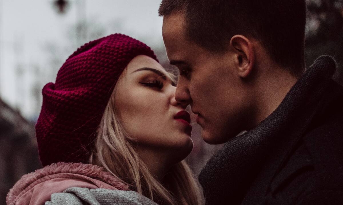 Είσαι σε νέα σχέση; Αυτά είναι τα 5 λάθη που πρέπει να αποφύγεις