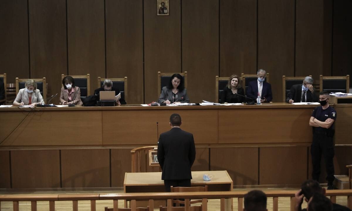 Δίκη Χρυσής Αυγής: «Κλάψα, ποινή, Χρυσή Αυγή» από την Πολιτική Αγωγή - «Τρέμουν σαν το ψάρι»