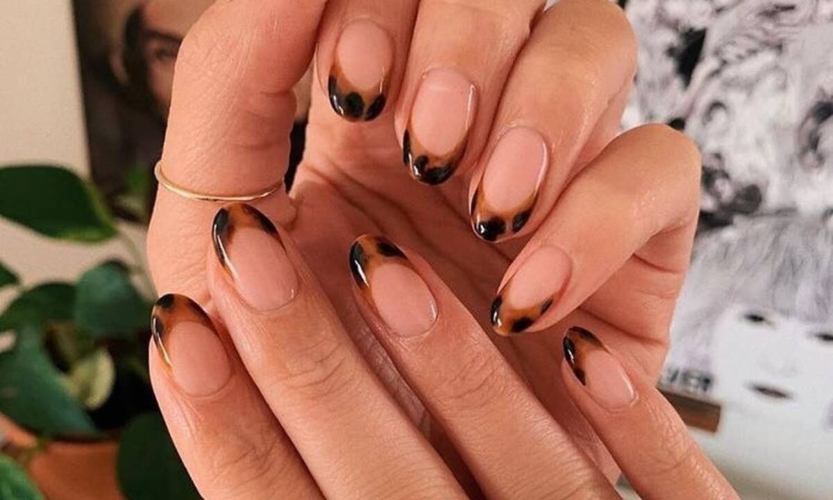 Αυτό είναι τo νέο γαλλικό μανικιούρ που πρέπει asap να δοκιμάσεις