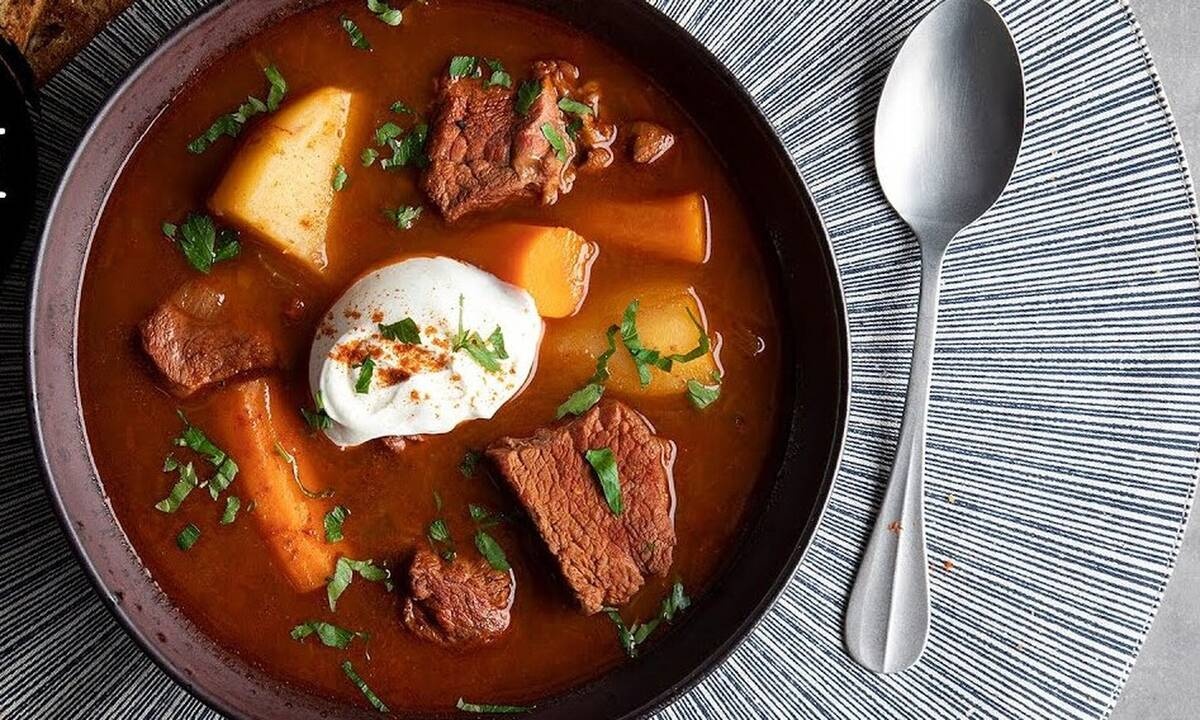 Γκούλας από τον Άκη Πετρετζίκη