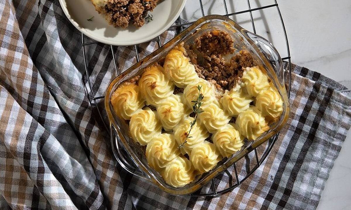 Cottage pie από τον Άκη Πετρετζίκη