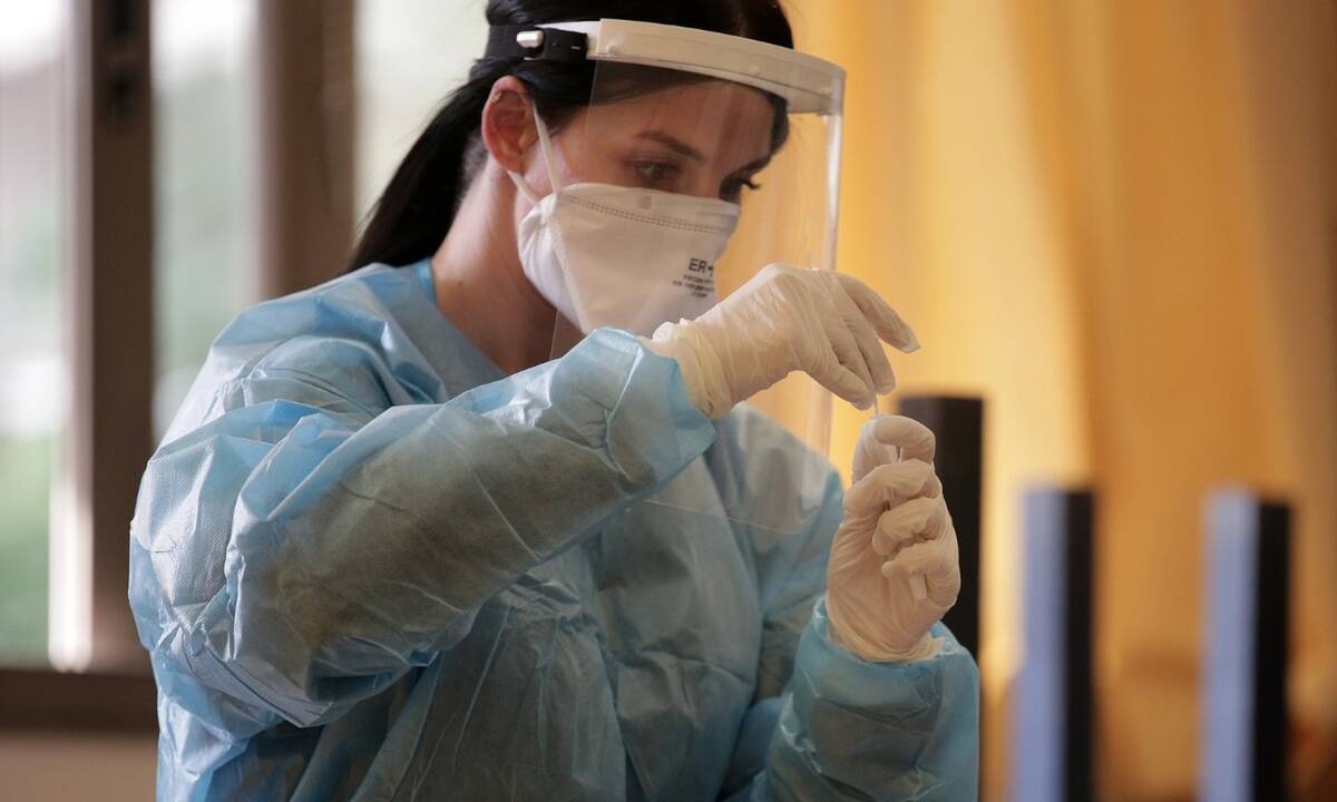 Κρούσματα σήμερα: Συναγερμός - Τετραψήφιος αριθμός και πάλι