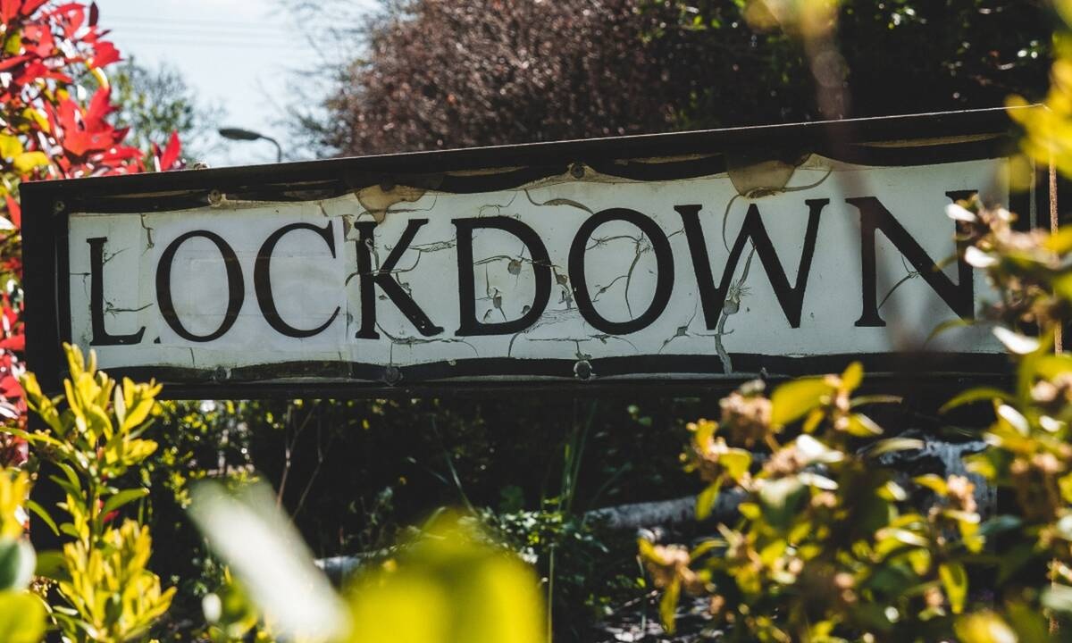 Lockdown vol.2: Τα καλύτερα tweets για όσα μας συμβαίνουν