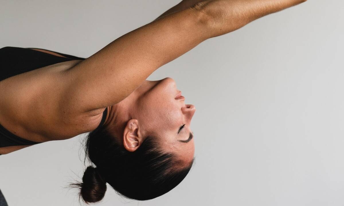 Αυτές οι κινήσεις θα σε βοηθήσουν να διώξεις το στρες από τη ζωή σου