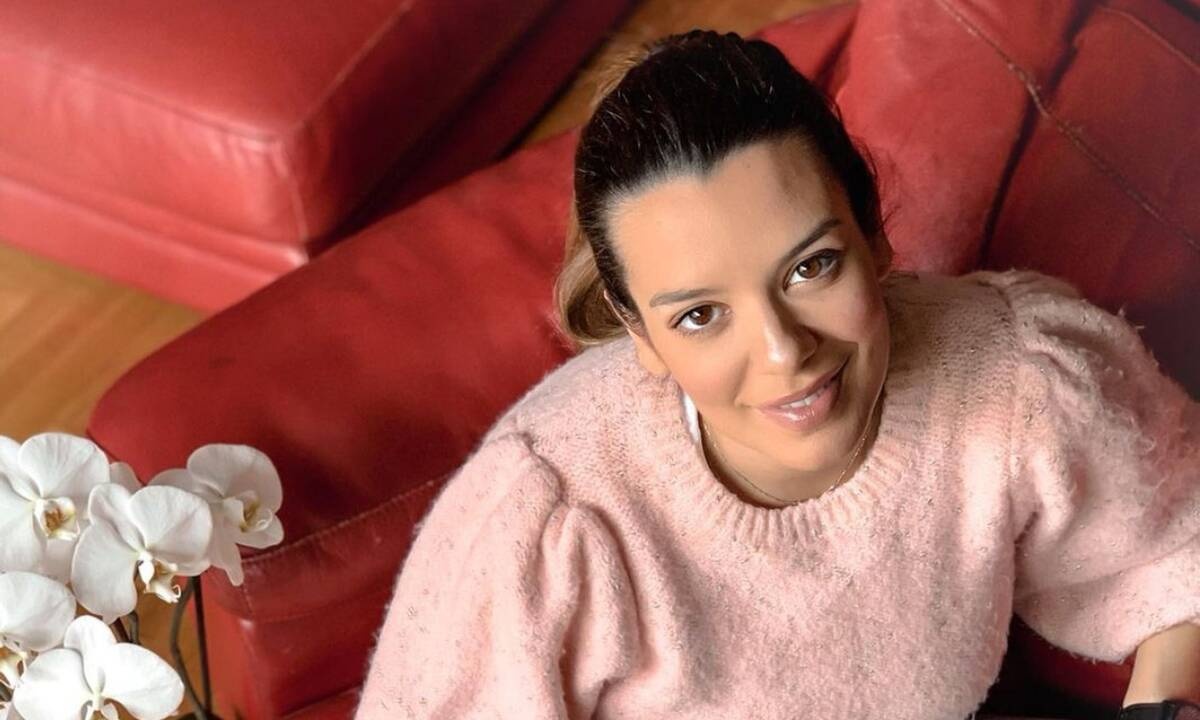 Νικολέττα Ράλλη: Βόλτα με τη μπέμπα της εν μέσω καραντίνας