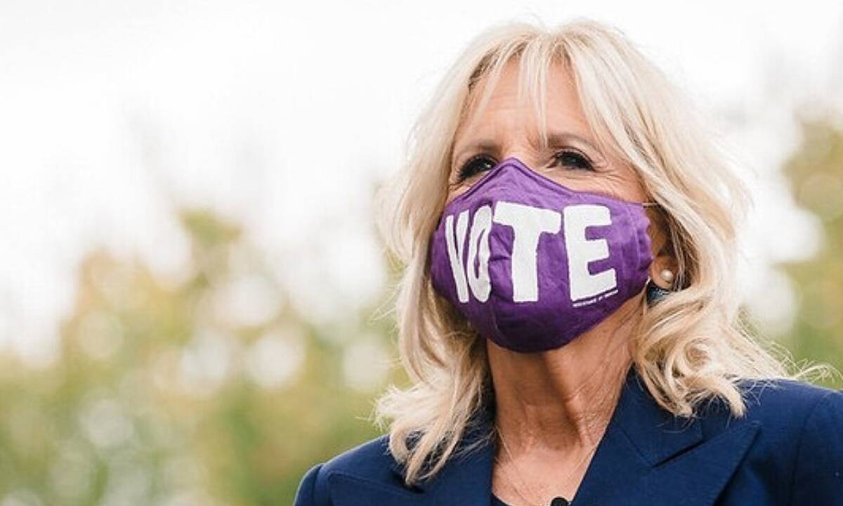 Jill Biden: Τέσσερα πράγματα που θα σε ξαφνιάσουν για τη νέα Πρώτη Κυρία