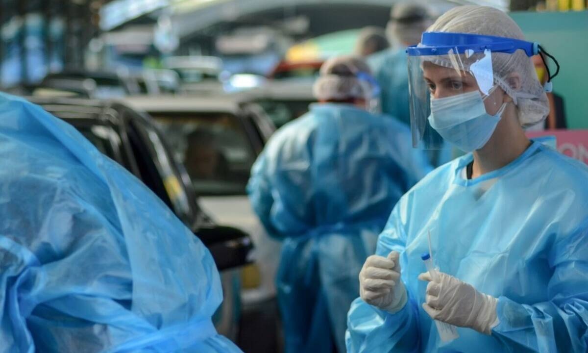 Κρούσματα σήμερα: Νέο σοκ με 3.038 νέα - Στους 38 οι θάνατοι, 336 οι διασωληνωμένοι