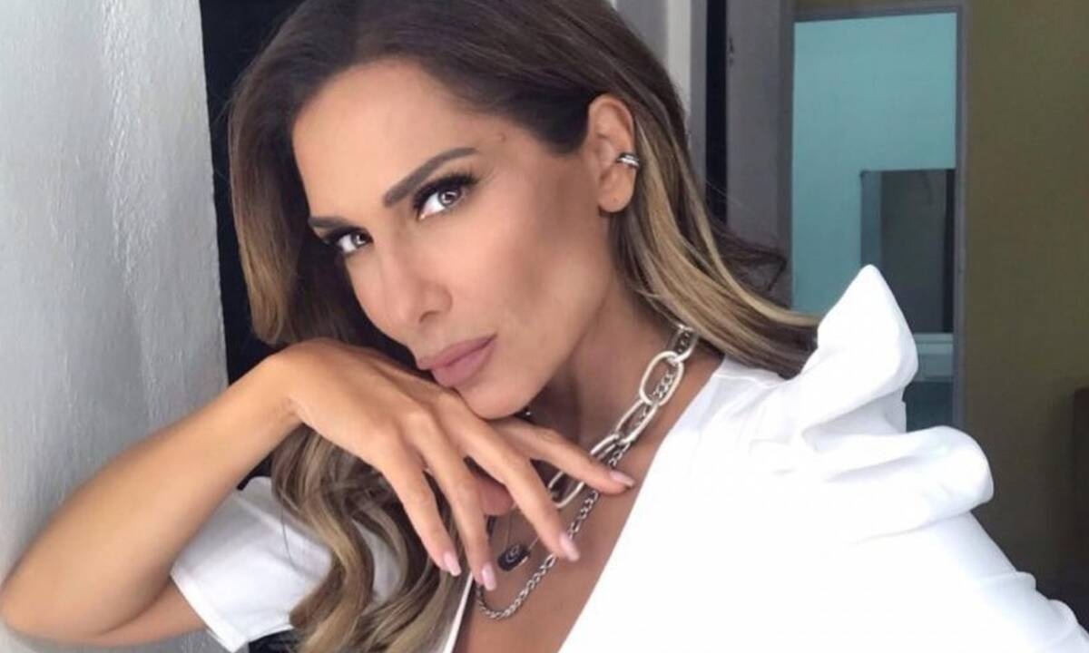 Η Δέσποινα Βανδή εμφανίστηκε πολύ σέξι και το Insta παραλήρησε