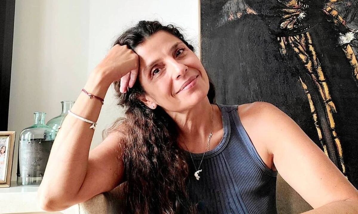 Πόπη Τσαπανίδου: Μας δείχνει τις κόρες της πριν από 25 χρόνια