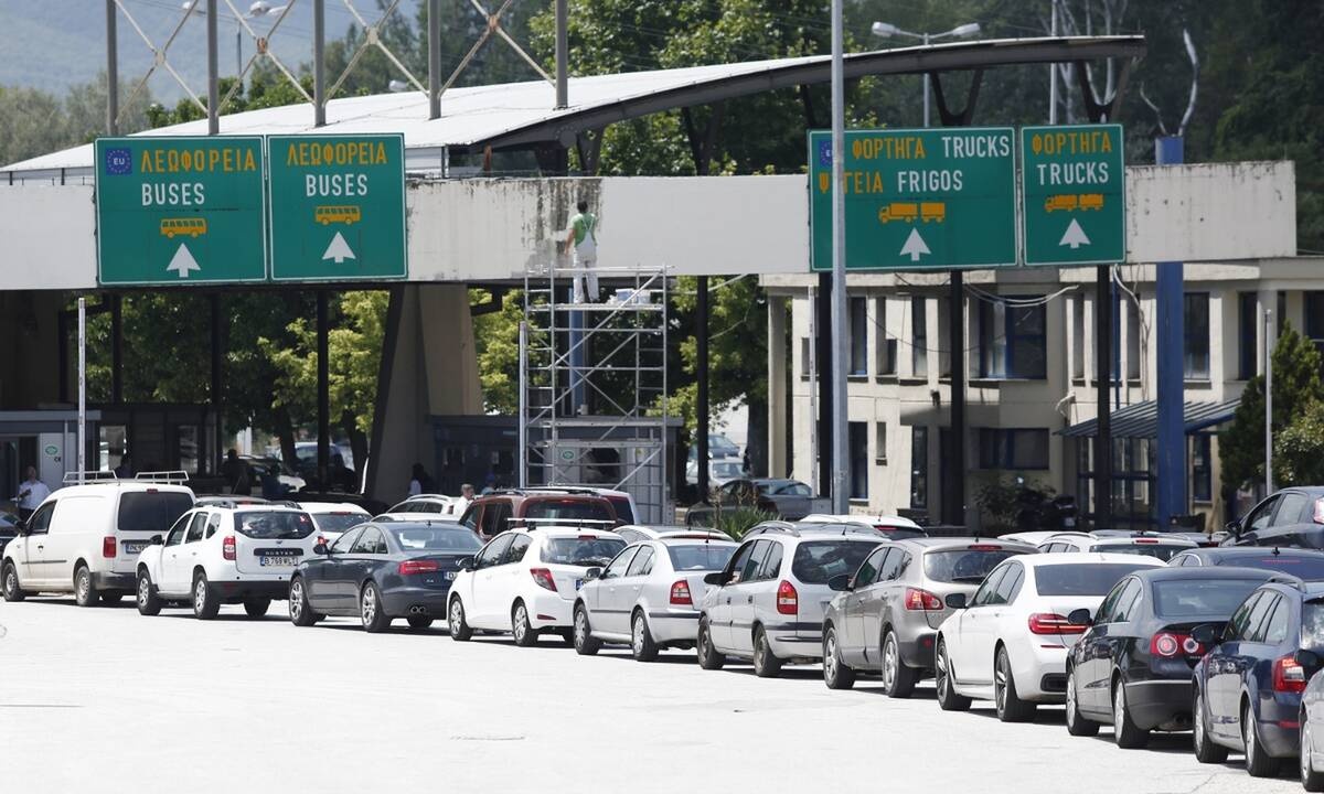 Κορονοϊός: «Φλέγεται» από τα κρούσματα η Βόρεια Ελλάδα - Τα νέα μέτρα που έρχονται