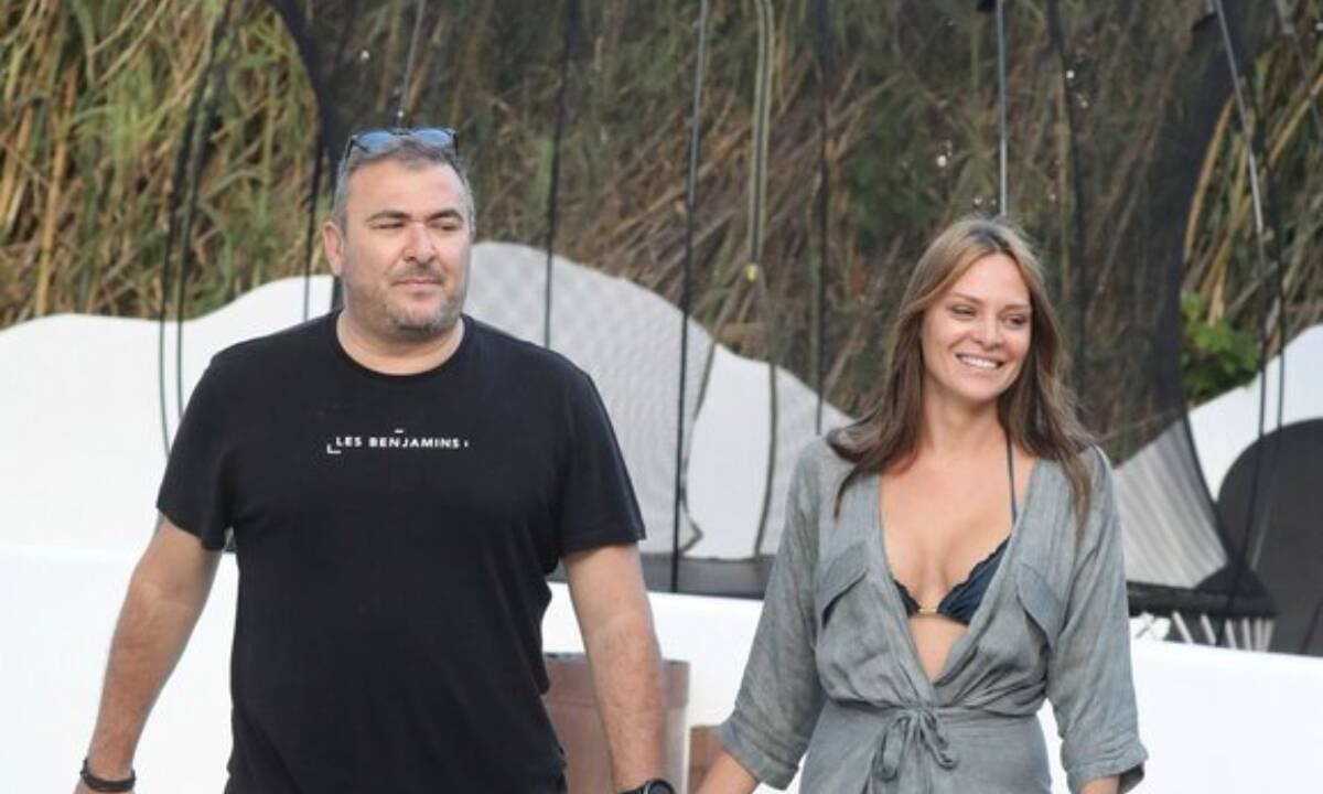 «Τρυπώνουμε» στο σπίτι του Ρέμου & της Μπόσνιακ