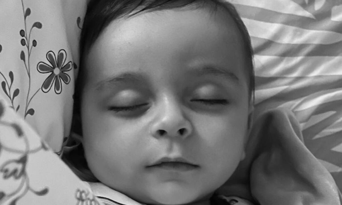 Ελληνίδα ηθοποιός μας καληνύχτισε με τη φώτο του γιου της