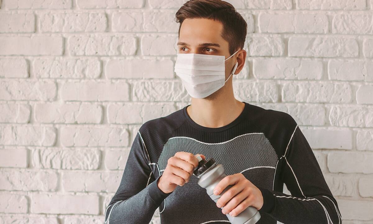 Κορονοϊός: Πόσο ασφαλής είναι η χρήση μάσκας κατά την άσκηση;