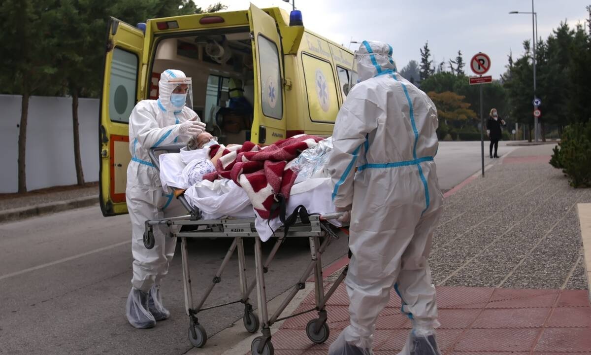 Κορονοϊός - Βατόπουλος: Διπλάσια ή τριπλάσια τα πραγματικά κρούσματα στην Ελλάδα