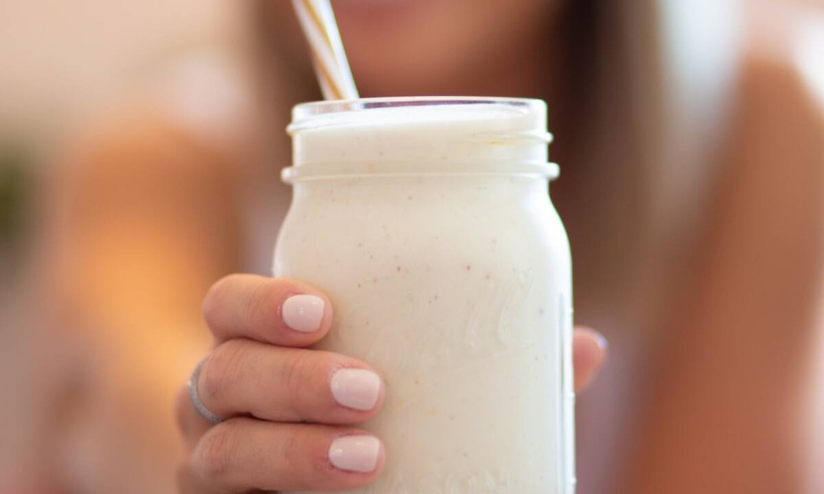 Με αυτό το smoothie θα κόψεις το τσιμπολόγημα