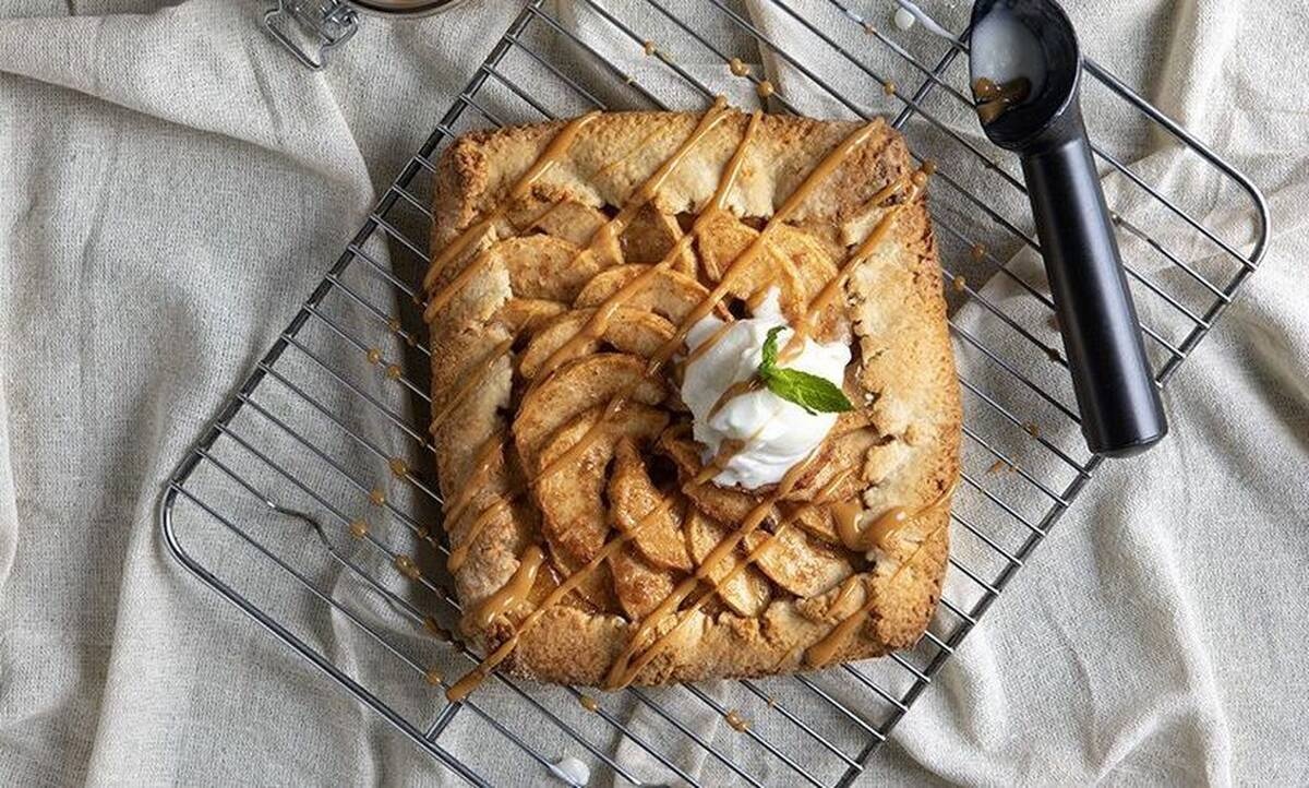 Galette με μήλα από τον Άκη Πετρετζίκη!