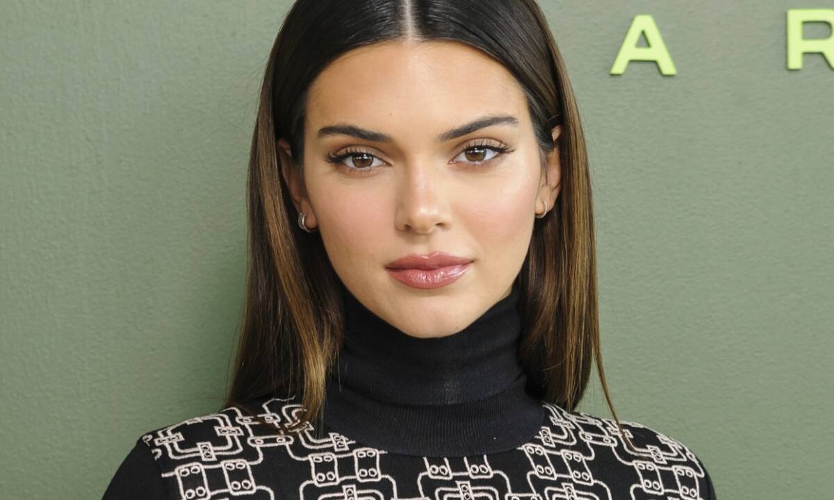 Wow! Το νέο χρώμα μαλλιών της Kendall Jenner είναι απλά υπέροχο