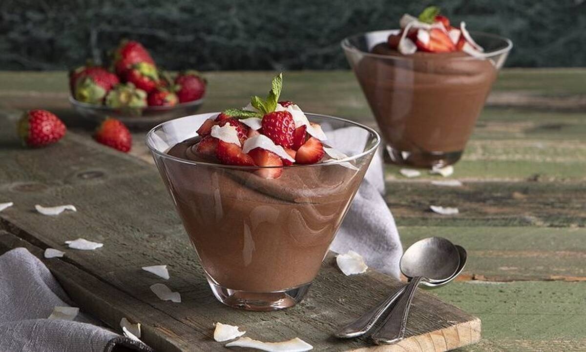Λαχταριστό vegan μους σοκολάτας με 2 υλικά από τον Άκη Πετρετζίκη