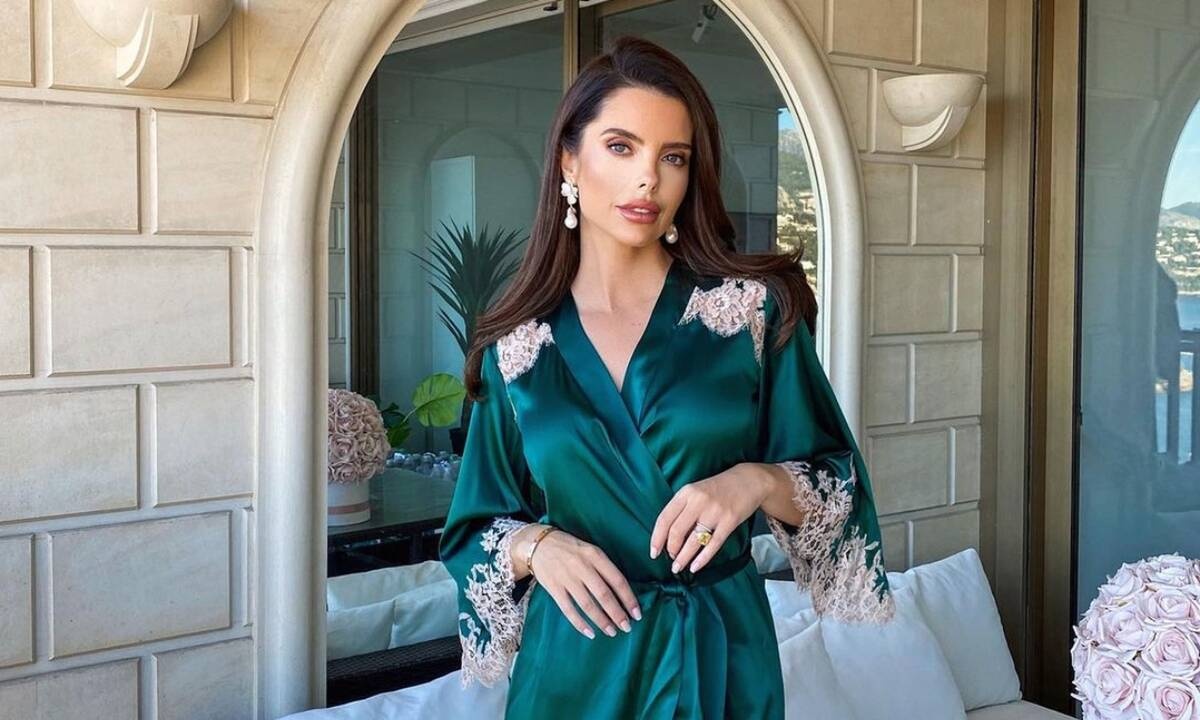 Οι 5 πιο κομψές ρόμπες που θα σε αναδείξουν βασίλισσα του homewear