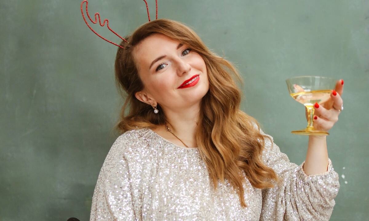 15 κομψά χτενίσματα για να εντυπωσιάσεις και τα φετινά Χριστούγεννα