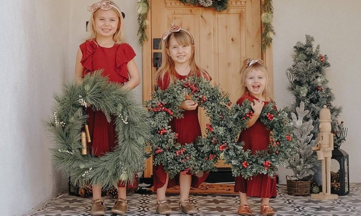 Οι απίθανες χριστουγεννιάτικες φωτογραφίες μιας μαμάς