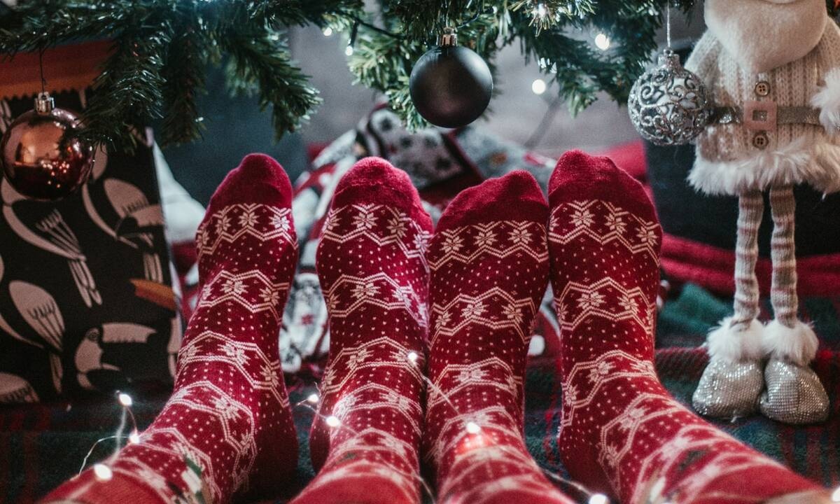 Μόνοι στο σπίτι τα Χριστούγεννα: Ιδέες για να περάσετε τέλεια… οι δυο σας!