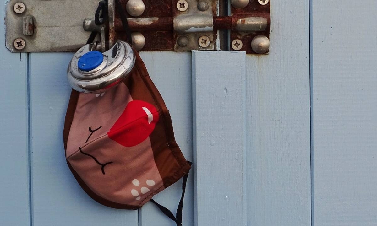 Shopping Guide: Οι μάσκες προστασίας που θα σε βάλουν στο πνεύμα των γιορτών