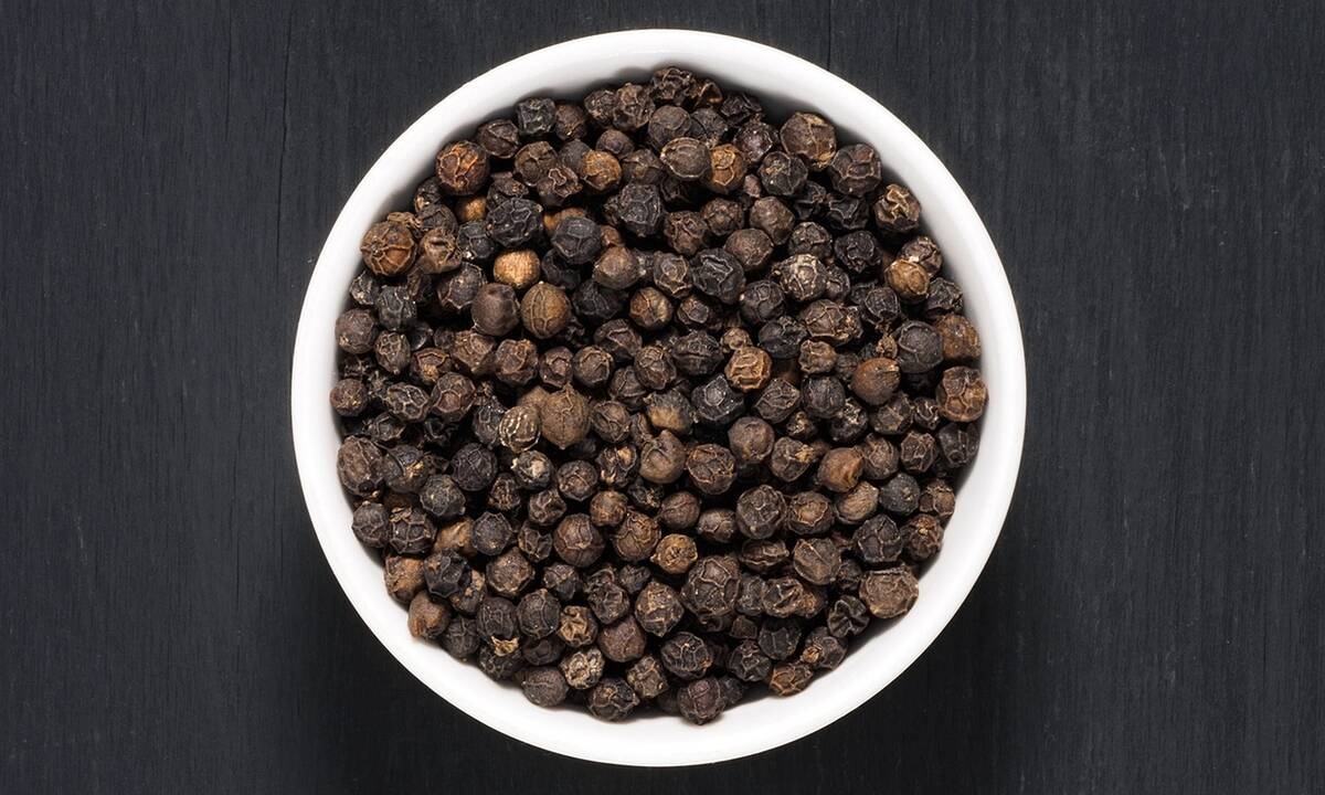 Μαύρο πιπέρι: 6 εκπληκτικά οφέλη για την υγεία (εικόνες)