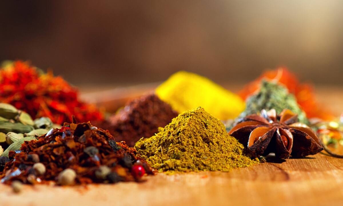 Βότανα και μπαχαρικά που καταπολεμούν άγχος και στρες (βίντεο)
