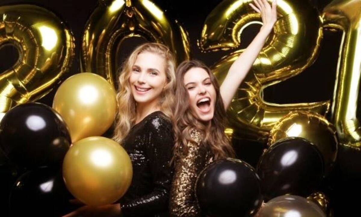 Ψήφισε και πες μας: Με ποιο ζώδιο έχεις περάσει την πιο «τρελή» και αξέχαστη Πρωτοχρονιά;