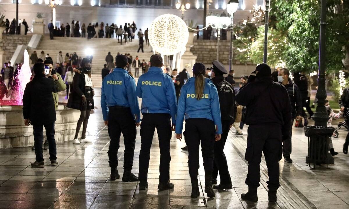 Κορονοϊός: «Ο ιός δεν συγχωρεί, κινείται και διασπείρεται - Μέσα του 2021 βγαίνουμε στο ξέφωτο»