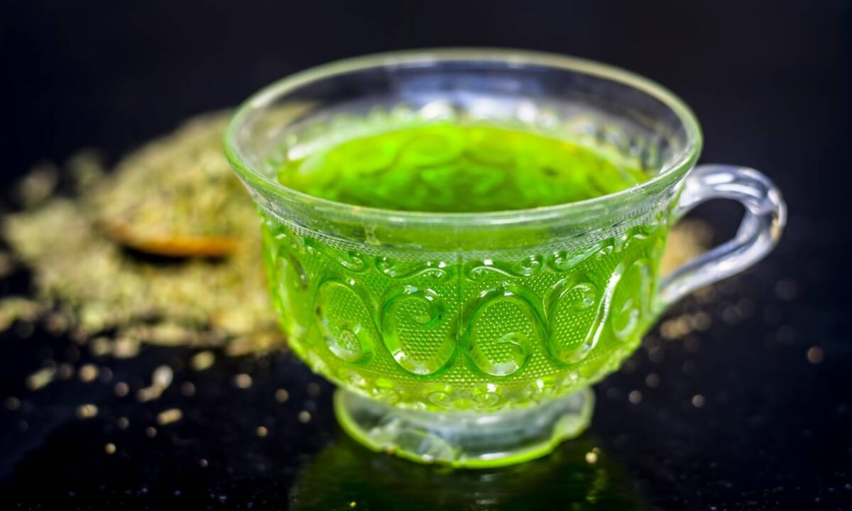 5 αφεψήματα που διευκολύνουν την πέψη (εικόνες)