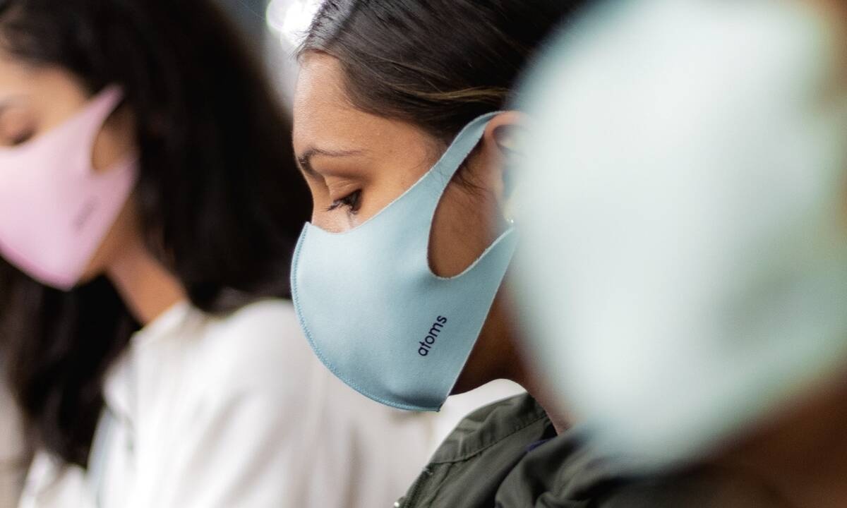 Γιατί κάποιοι άνθρωποι αρνούνται να φορέσουν μάσκα σε δημόσιο χώρο;