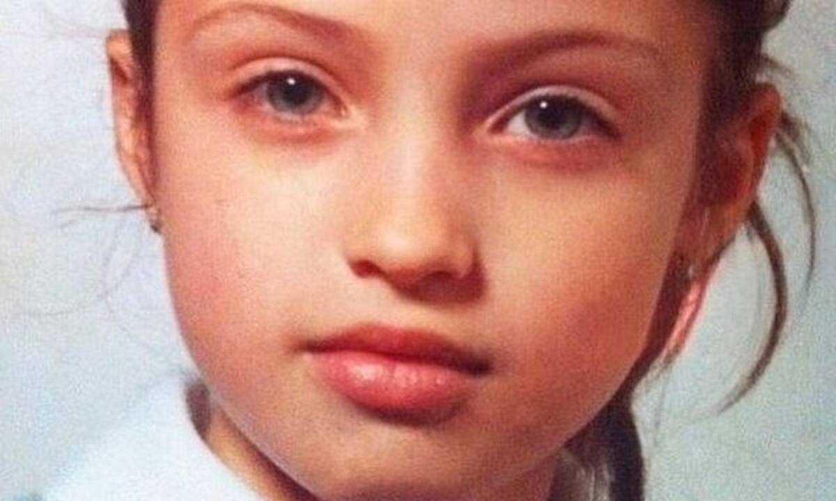 Αναγνωρίζετε το κοριτσάκι της φωτογραφίας; Δε θα πιστεύετε ποια είναι!