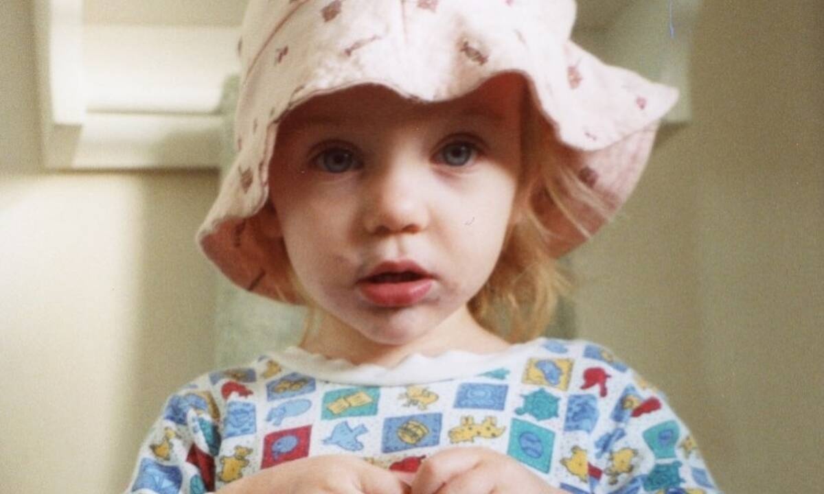 Δε φαντάζεσαι ποια νέα τραγουδίστρια είναι αυτό το κοριτσάκι