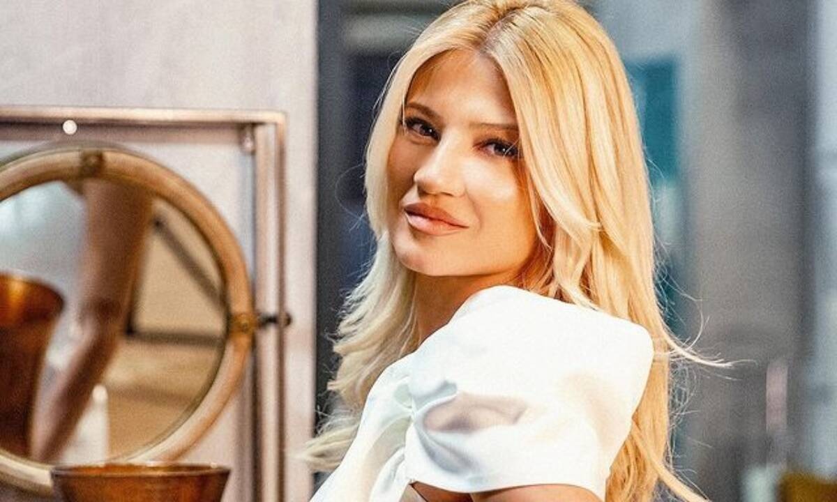 Η Φαίη Σκορδά μόλις έκανε την πιο hot αλλαγή στα μαλλιά της