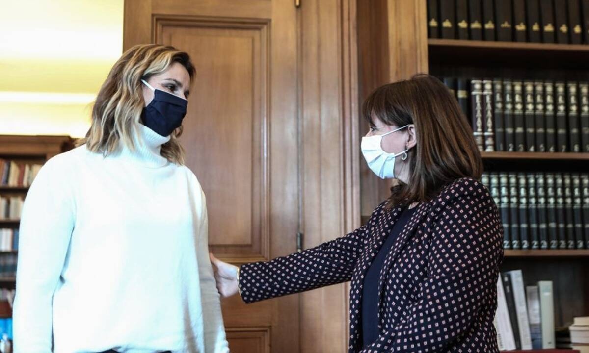 Σοφία Μπεκατώρου: Το μήνυμα της Προέδρου της Δημοκρατίας - «Διέλυσε τη συνωμοσία της σιωπής» (pics)