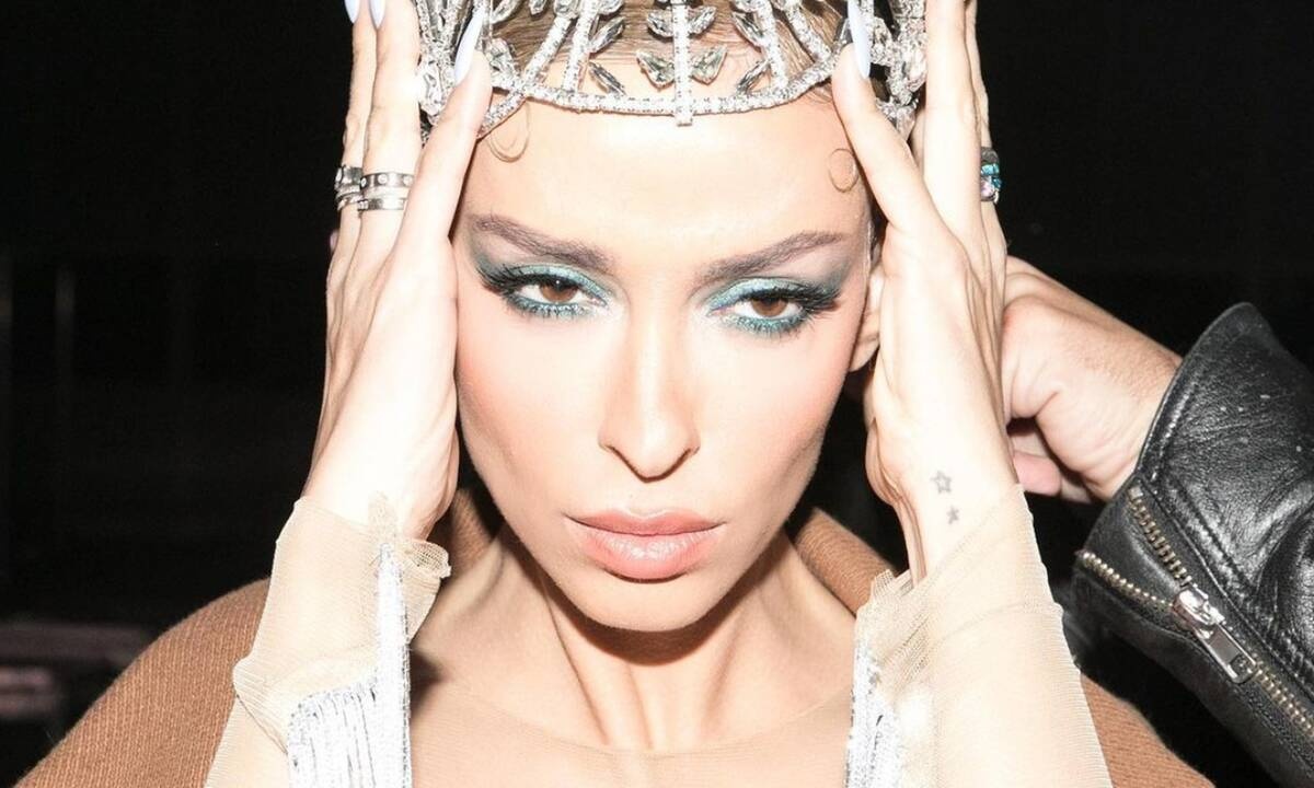 Έχεις δει πόσο μοιάζει η Ελένη Φουρέιρα με την αδερφή της Ιωάννα;