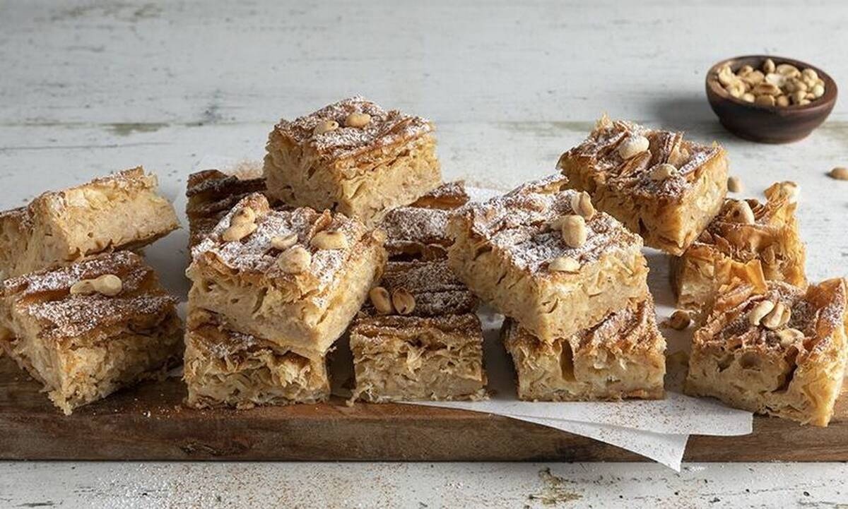 Φτιάξε μπουγάτσα με φιστικοβούτυρο όπως ο Άκης Πετρετζίκης