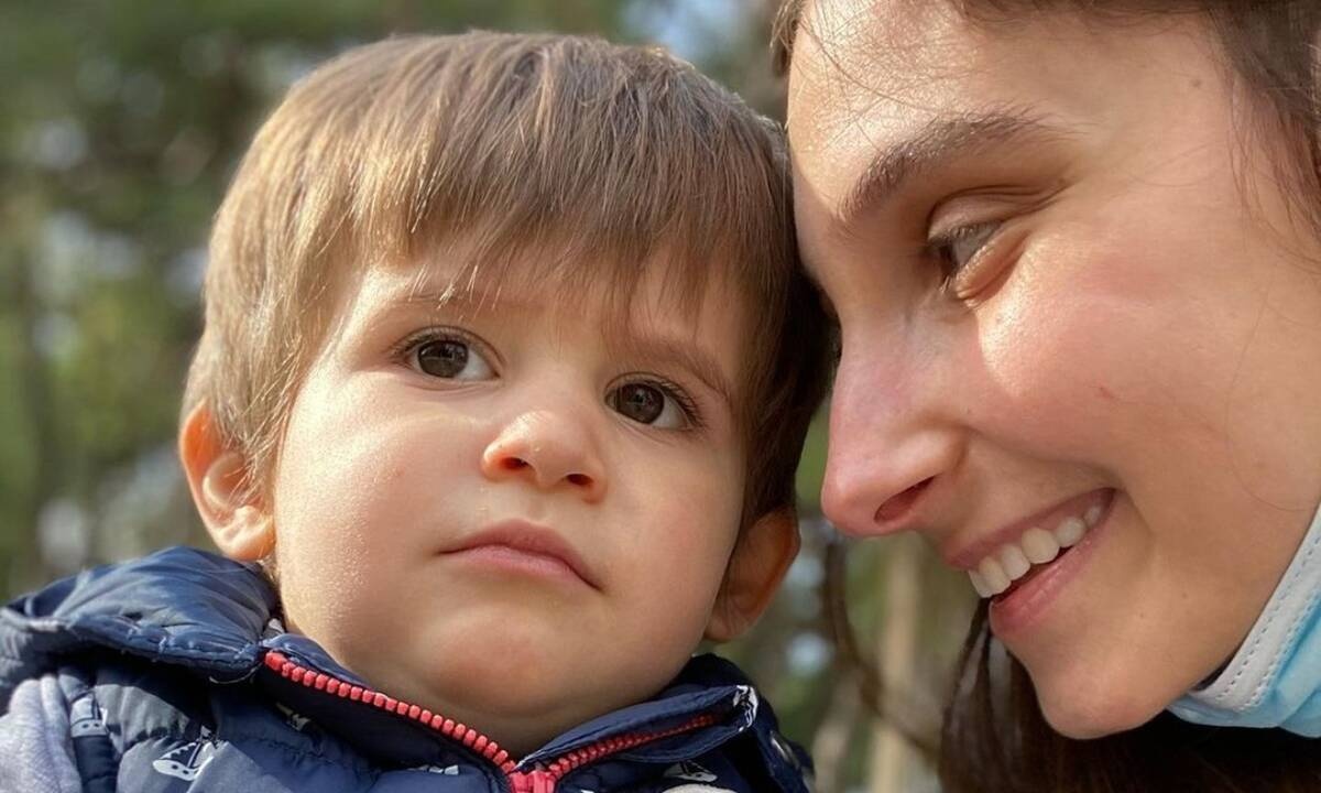 Φωτεινή Αθερίδου: «Μετακίνηση 6» με τον γιο της (pics)