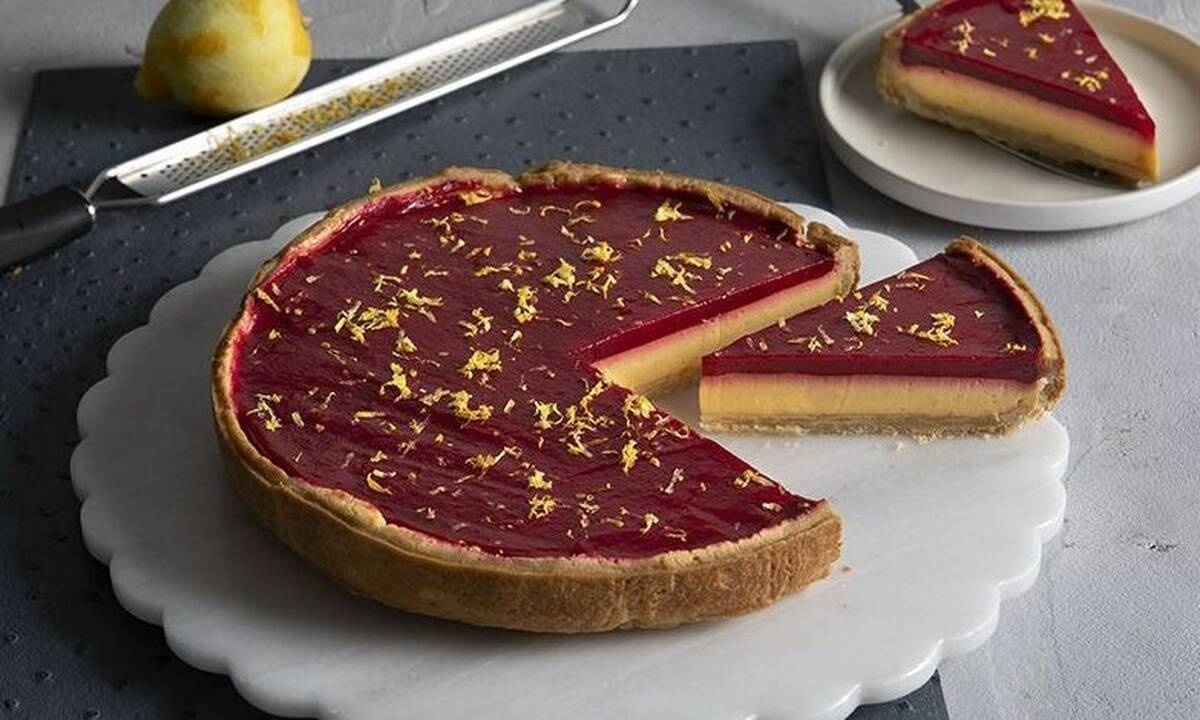 Τάρτα με λεμόνι και raspberries από τον Άκη Πετρετζίκη
