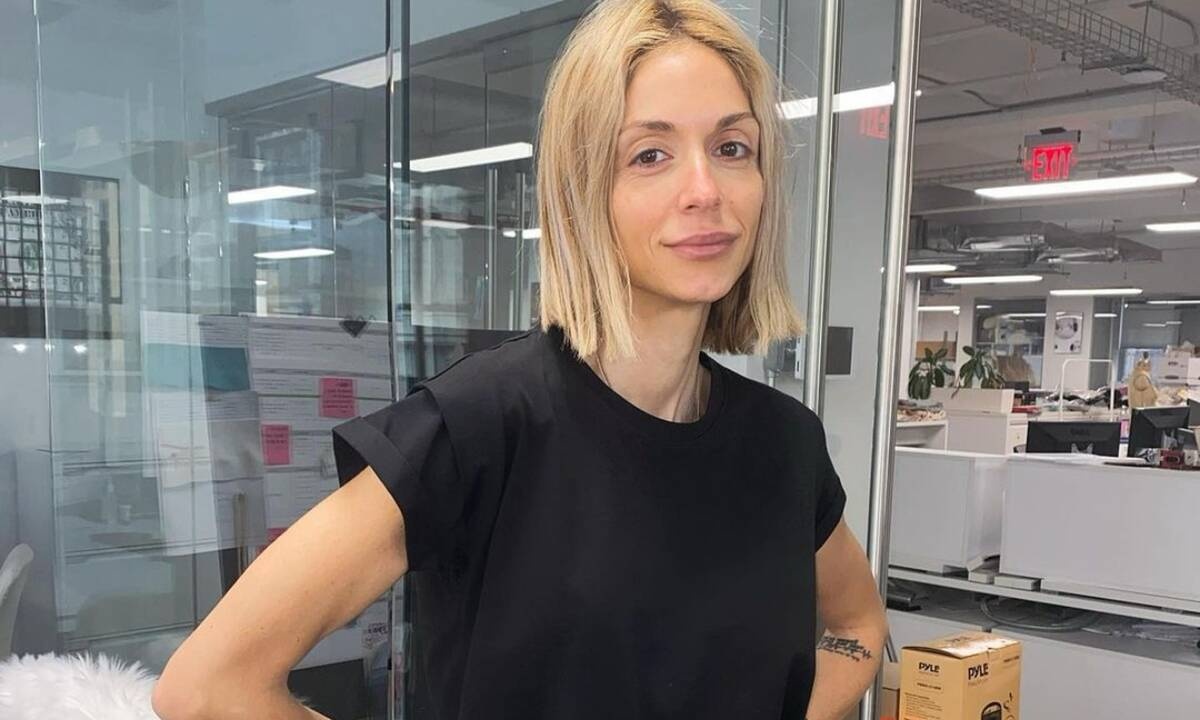 Η νέα φωτογραφία της Σοφίας Καρβέλα έκανε την Άννα Βίσση να σχολιάσει