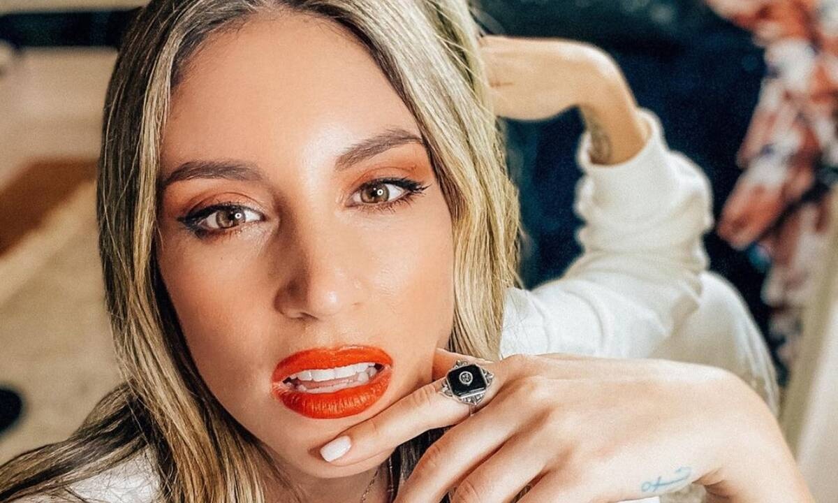 Αθηνά Οικονομάκου: Η τρυφερή ανάρτηση με φουσκωμένη κοιλίτσα