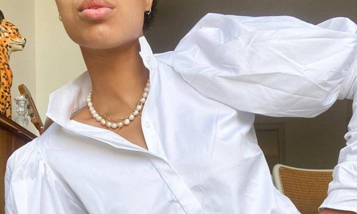 Βρήκαμε το fashion trend που θα κάνει ενδιαφέρον ακόμη και το πιο απλό ντύσιμο