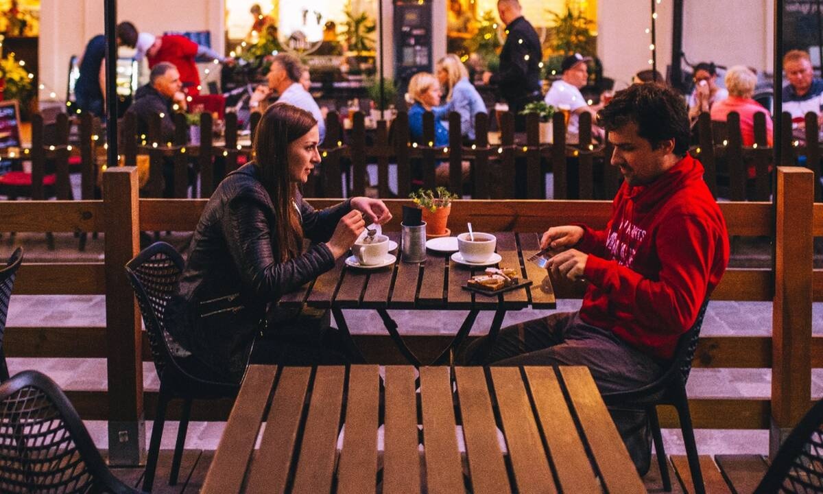 Έρευνα: Η λεπτομέρεια που μπορεί να καταστρέψει όλα τα πρώτα ραντεβού