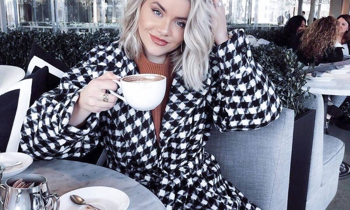 Shopping Guide: 5+1 παλτό που αξίζει να αγοράσεις σε αυτές τις εκπτώσεις